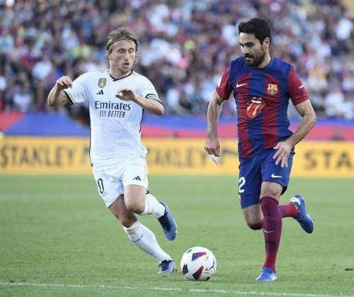 fbsports-【早报】哈维与瓜，汗流浃背了吧