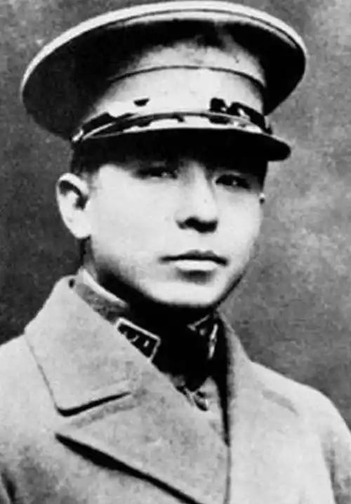 fb体育-张学良有糖尿病，得病后他的烟酒观，长寿秘诀让他活了101岁！