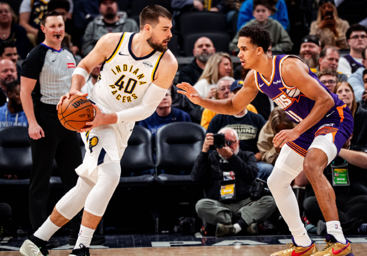 fb体育官网-祖巴茨首秀8+6！太阳送步行者11连败 布克43+7+5总分超马里昂